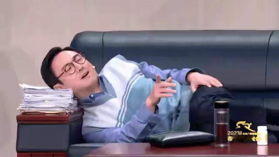 全民拍摄时代，人人拿着手机都是摄影师，轻装上阵随手拍，皆大欢喜。我也收起了多样的