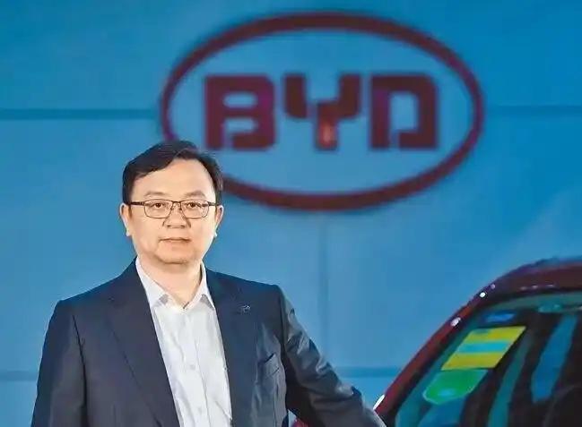 比亚迪今时不同往日，以前哪有市长、院士站台，清华学生也瞧不上，现在全反过来了，这