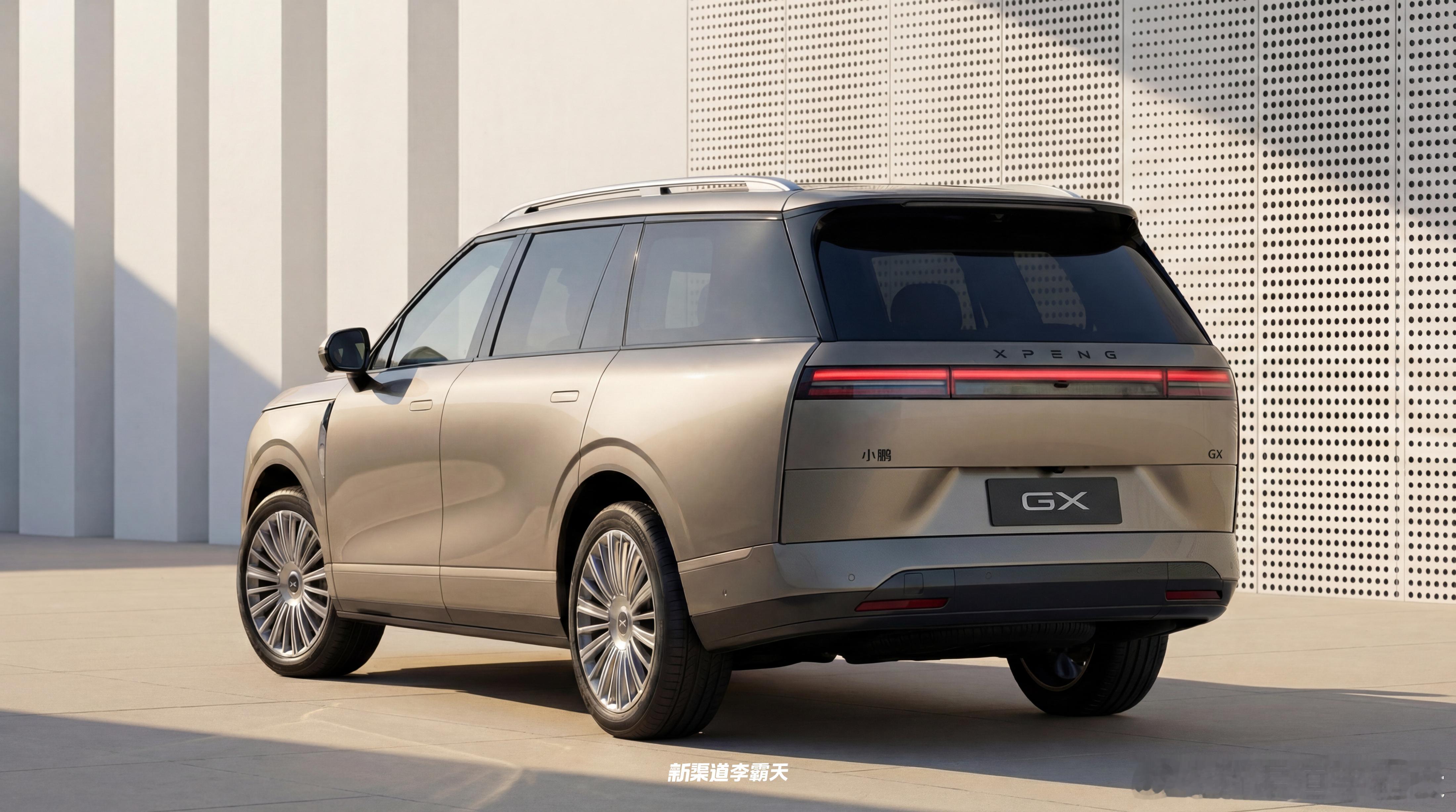 昨天还没注意，才发现小鹏GX还是天地尾门~天地门对于这种大车大尾门还是很有实用性