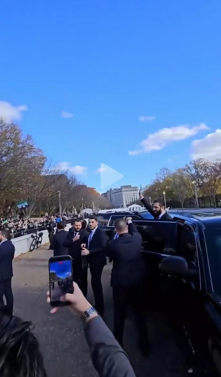 【蓝天下的挥手！】胜者为王，败者为寇！
古往今来，这道理放之四海皆准。瞧瞧叙利亚