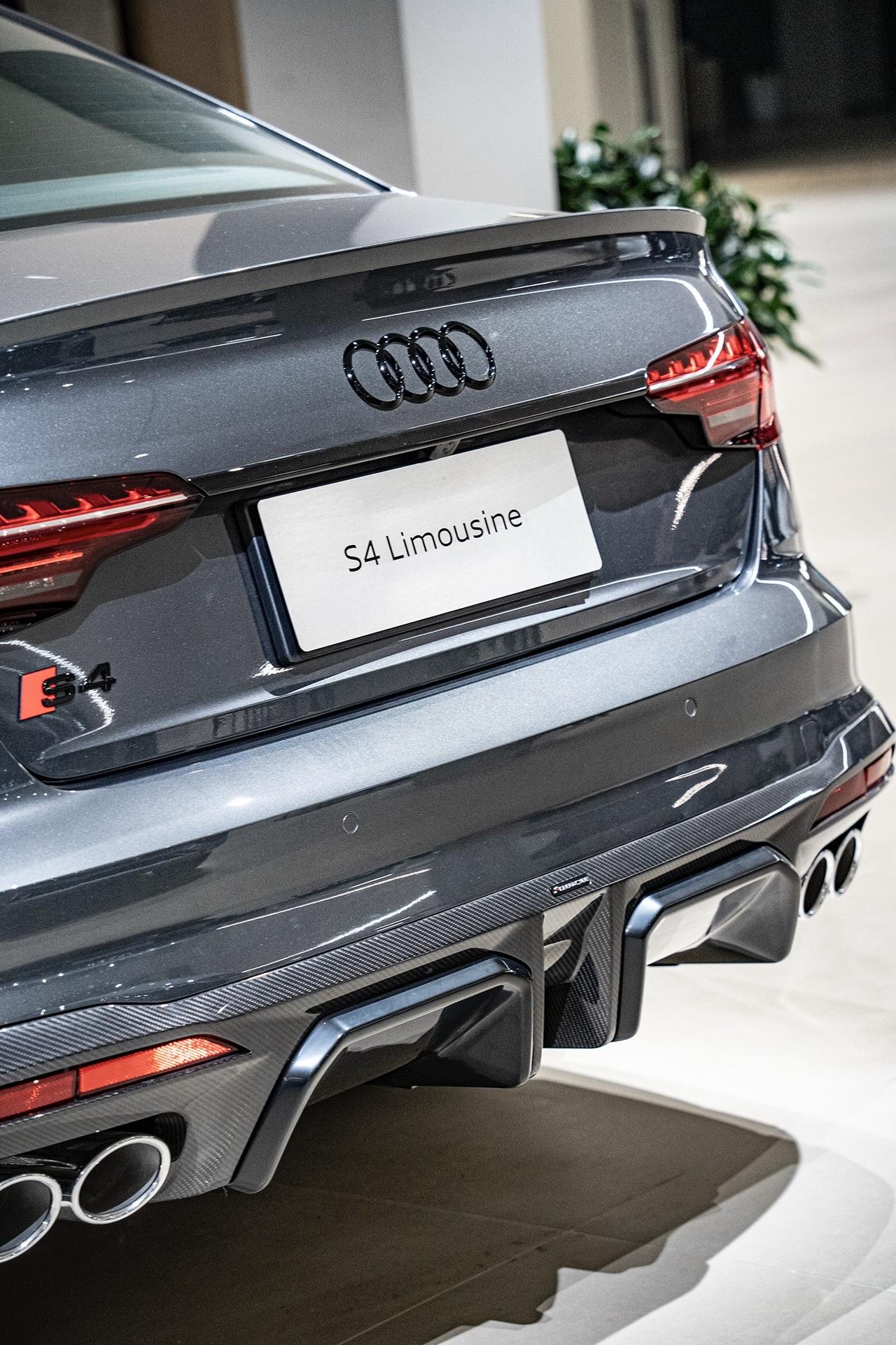 雷肯茨博适配奥迪A4/S4干碳组件
雷肯茨博 奥迪改装 奥迪A4 奥迪s4