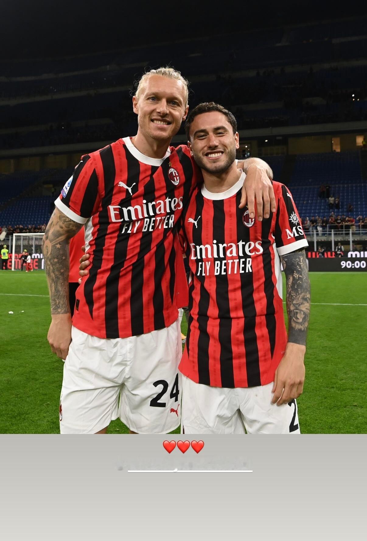 🔴⚫️ 卡拉布里亚🇮🇹在自己的社交媒体po图祝福克亚尔🇩🇰。❤️ 