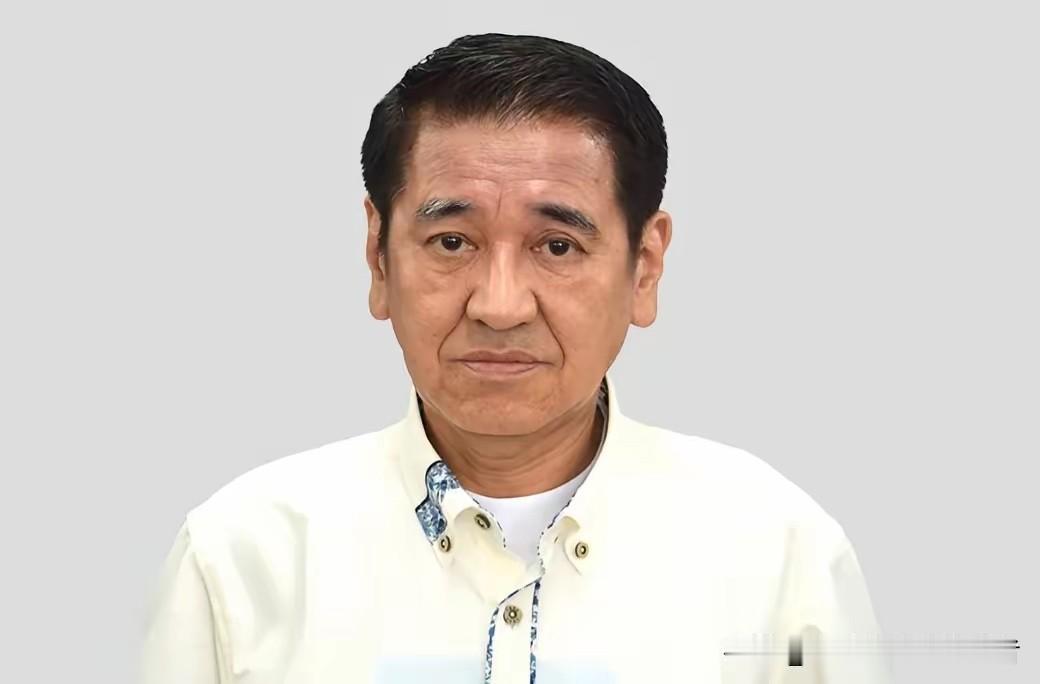 近日，74岁的琉球王室后裔屋良朝助宣布参选冲绳县知事，抛出了极具颠覆性的政治构想