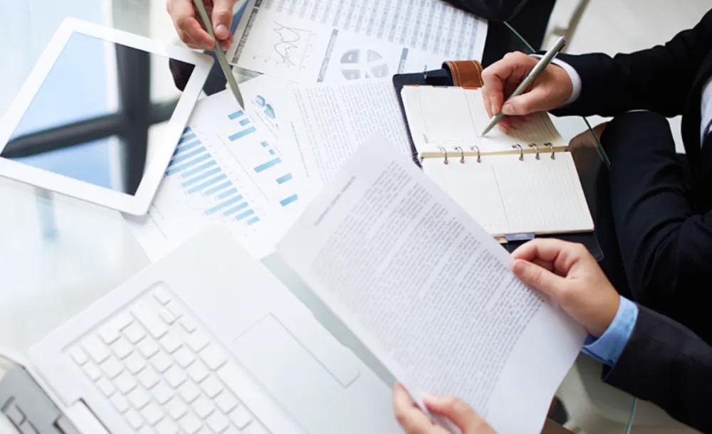 新能源投资的万亿市场已经变天了
光伏退税“归零”、储能“一芯难求”
 
2026