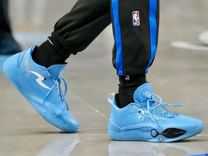 今日NBA球员球鞋上脚精选：克里斯蒂 李宁 韦德之道 全城 14 PE约基奇 3