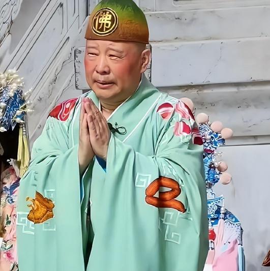被立案调查才24天，53岁郭德纲再迎噩耗！郭德纲这一次，恐怕真的很难再全身而退了