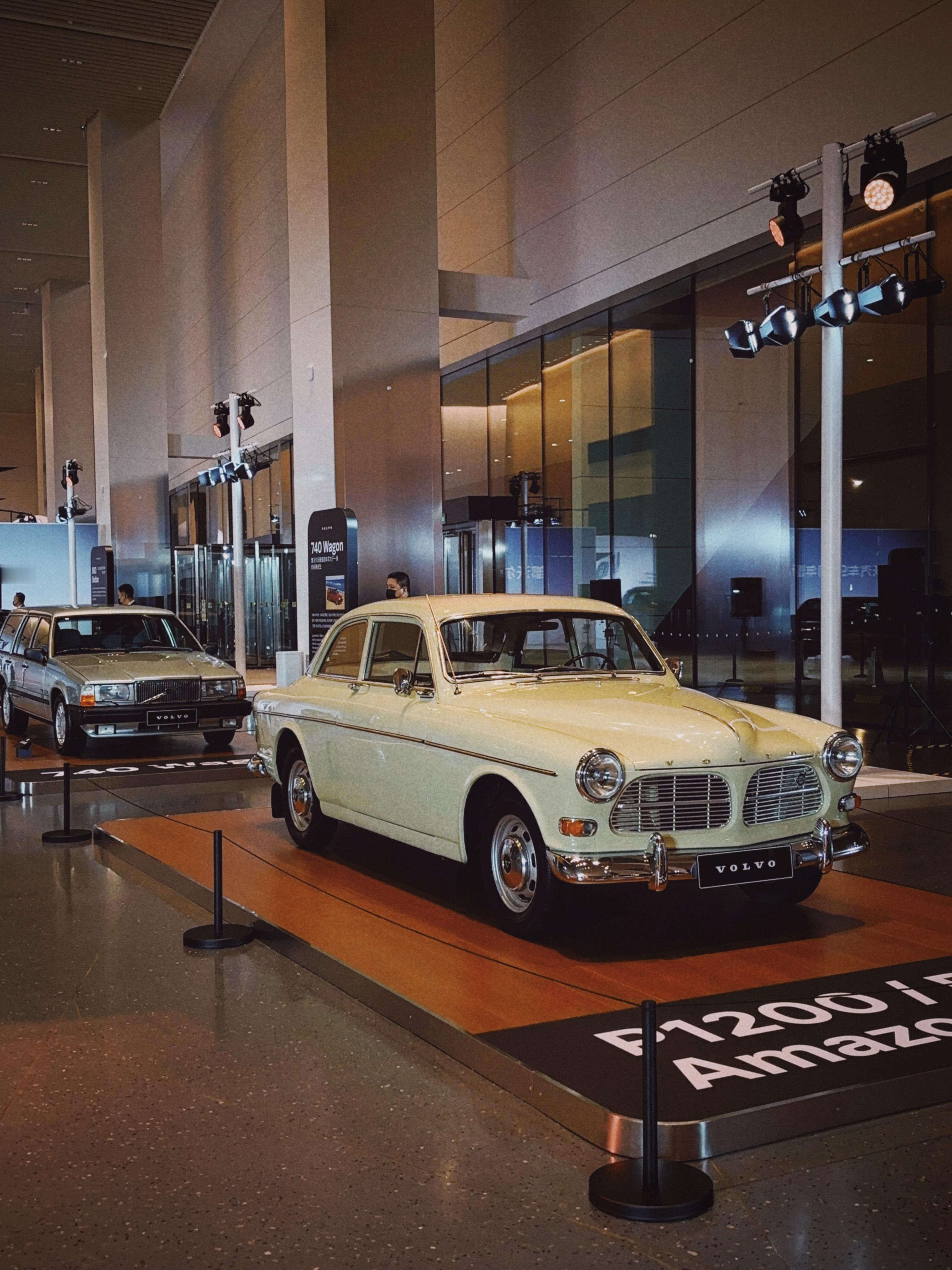 沃尔沃汽车99周年 来闻闻沃尔沃的味道！不对，沃尔沃没有味道！今晚沃尔沃ES90