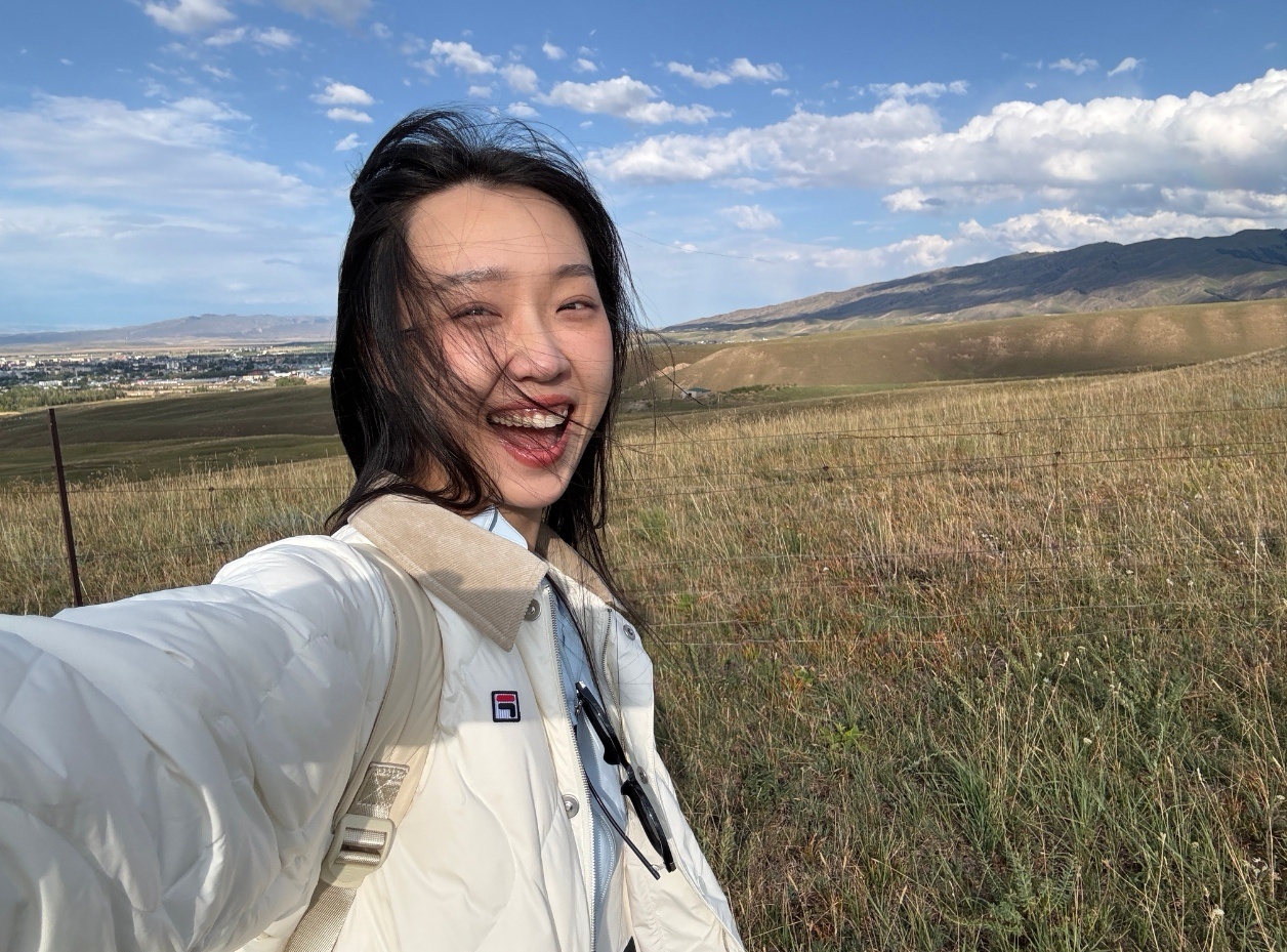 管乐上我家那闺女的造型连潮人都受不了我们乐乐从来不会被条条框框的审美困住🥰愿意