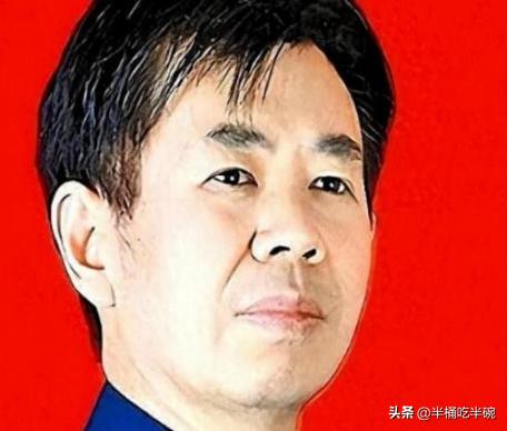 军事专家戴旭有个观点，很扎心！他表示，我们航母下水，五代机上天，导弹快到没影，家