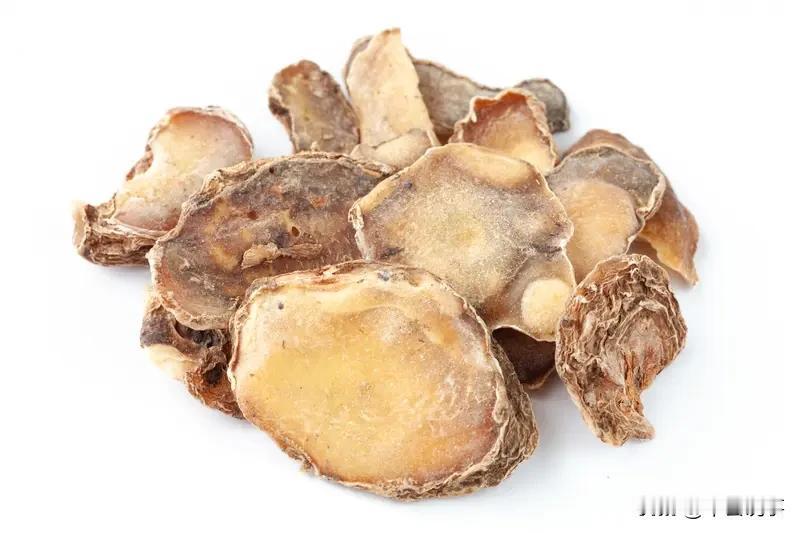 附子是毛茛科植物乌头的子根加工品，用好了是中药，用不好可就成“毒药”了。附子中毒