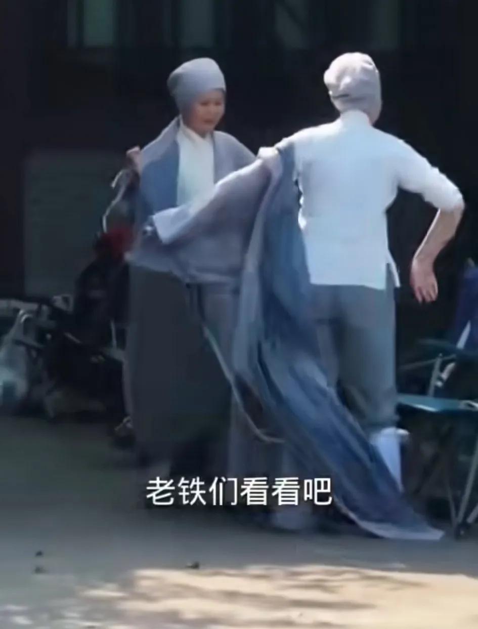 现在的尼姑上完班，脱了衣服就回家了，千里去烧香，不如在家敬爹娘
这年代还有什么是