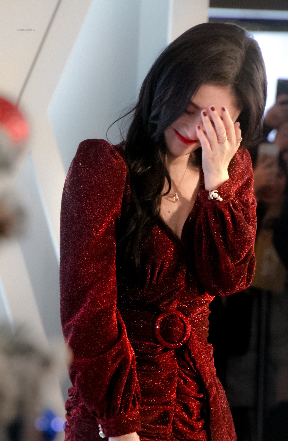 🍊  💙  “花在骄阳下盛开 我的爱永远为你而敞开.”