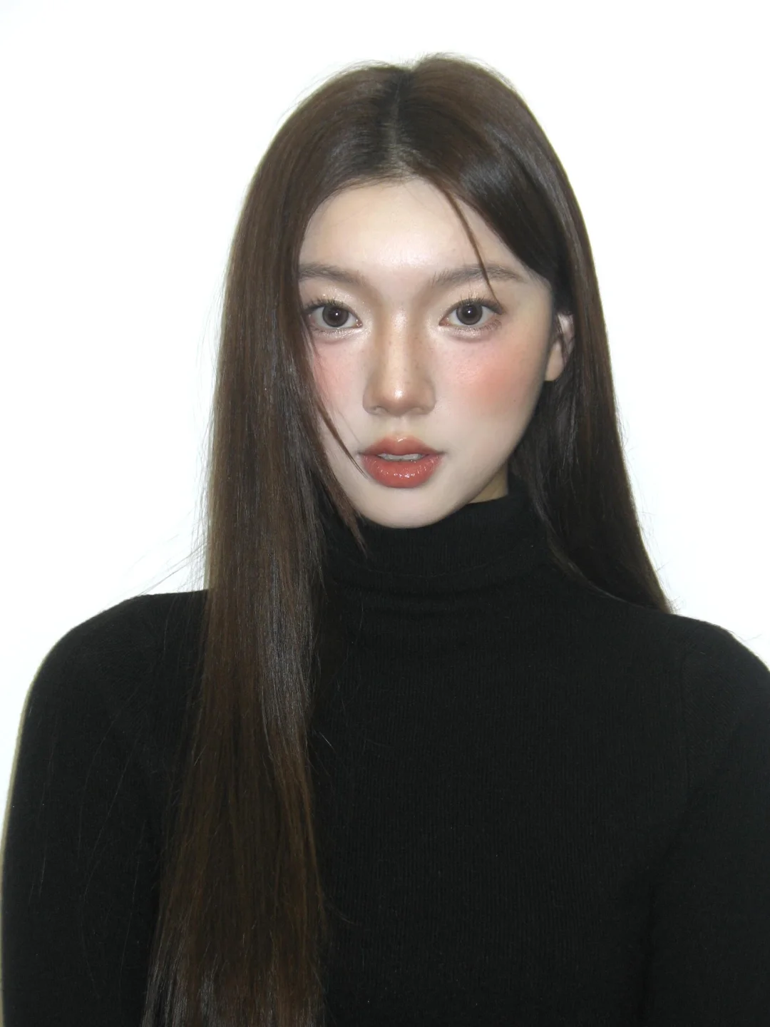 太原约妆｜韩系氛围感妆容➕黑长直的魅力