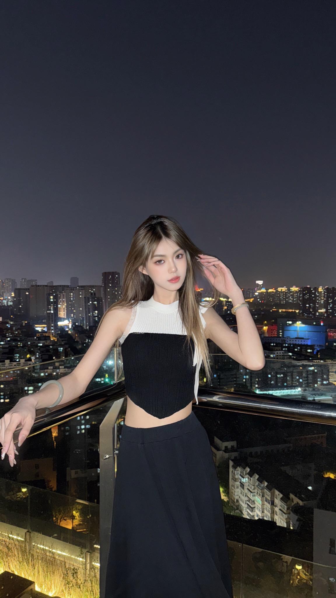 娇贵漂亮又野心勃勃的狐狸 从来不会在意谁的死活