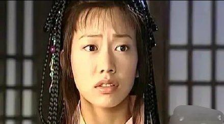 扫到孔慈  这个角色心里是聂风  但没有拒绝步惊云  名份上和秦霜定婚约  青梅