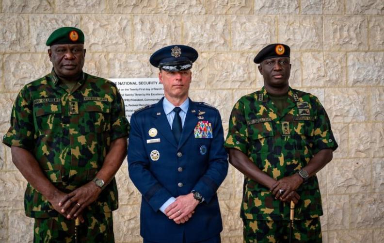 据出席非洲国防部长会议的美国非洲司令部（AFRICOM）司令达格文·安德森将军称