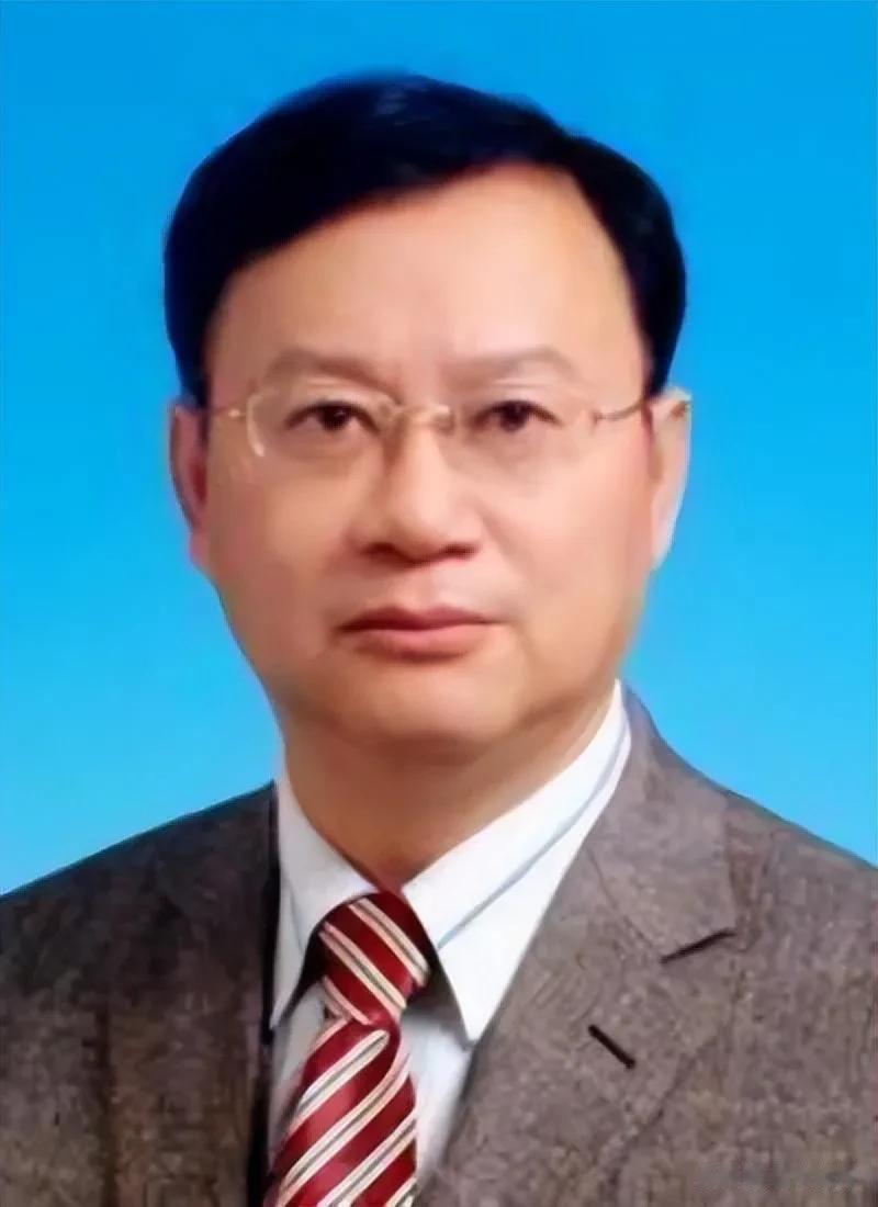 退休6年后，海南省厅级干部周功民被查！

4月21日，权威媒体发布消息，海南省政