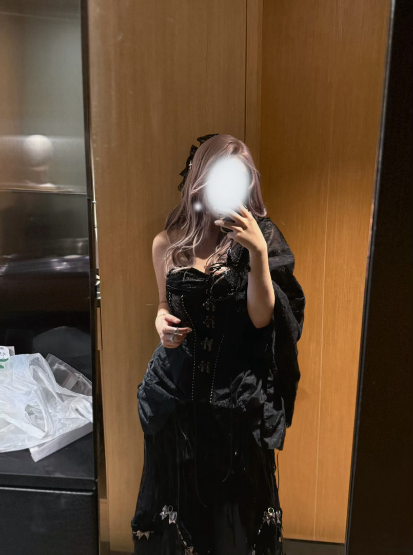 补一个ootd 