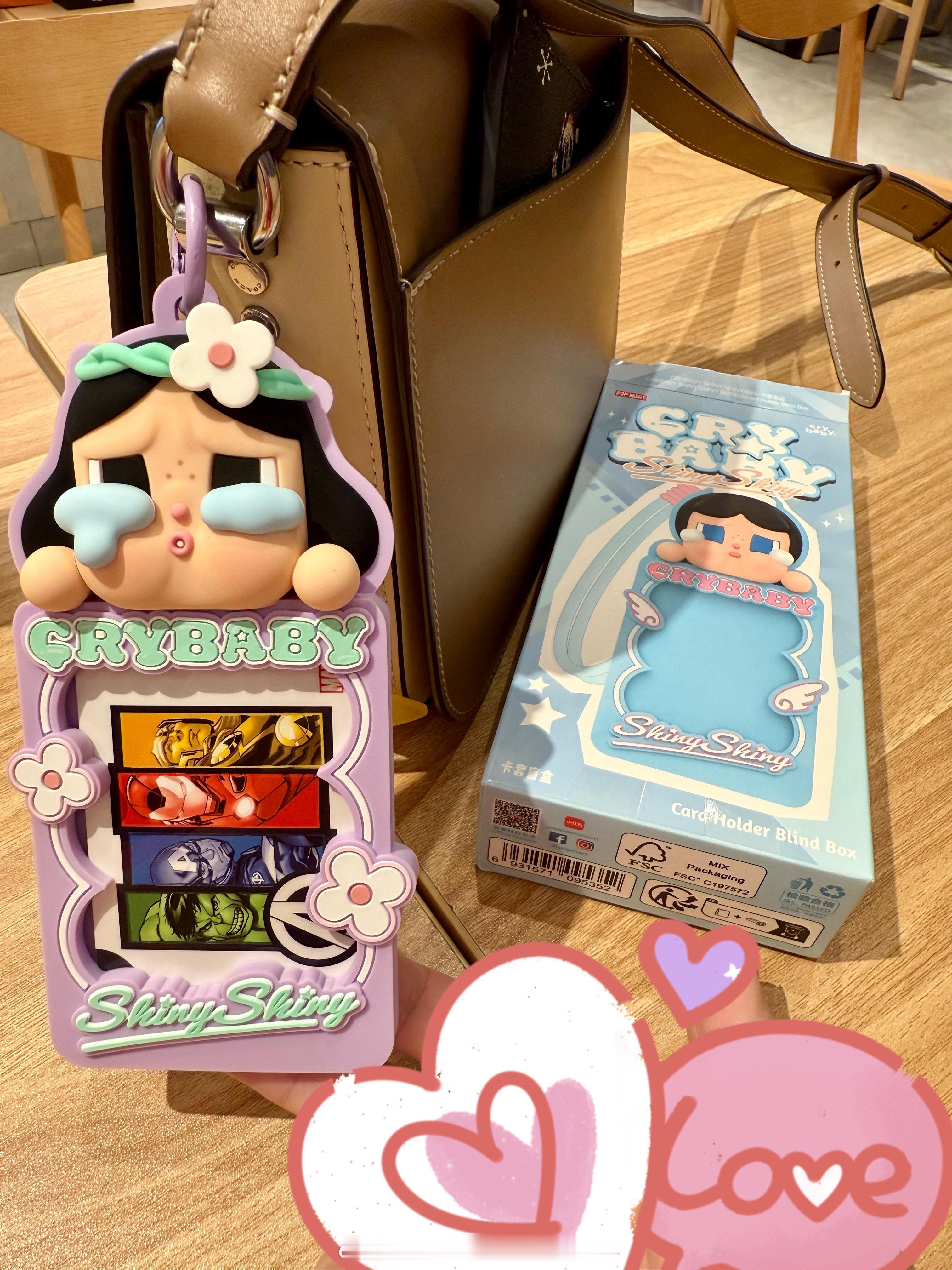 去泡泡玛特店，经常看到有人在那儿一个盒子一个盒子的摇起来听，真能听出来？labu