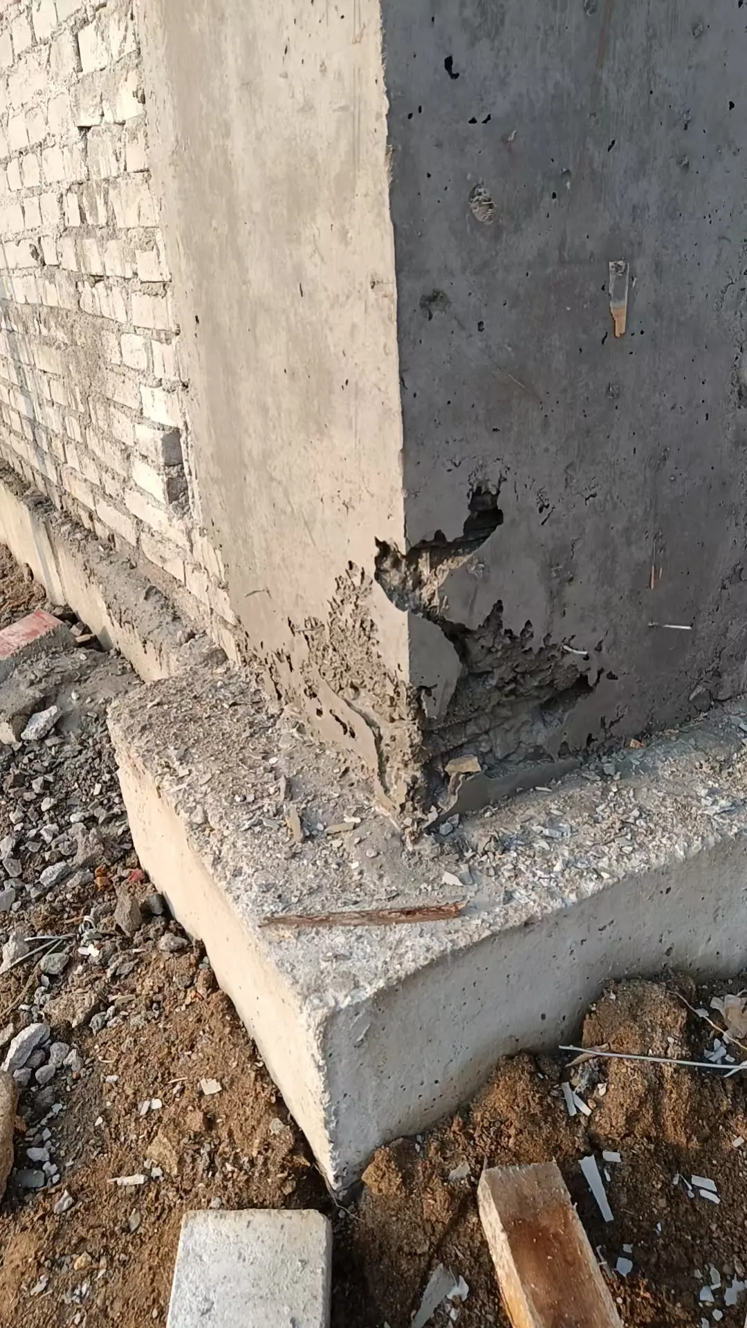 2026建房第39集，柱子蜂窝，业主发来的图片，大神说说有问题吗