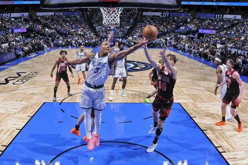 贝恩37分追平加盟最高分魔术险胜公牛 吉迪22+9+6+8失误nba 北京时间1