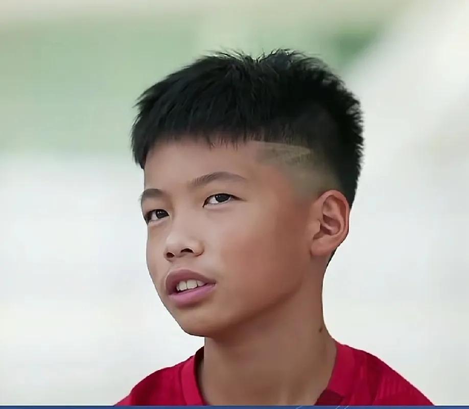 少年强则球坛强！孟新艺一番真心话，道尽国足最大遗憾

足球小将孟新艺是真敢说啊！