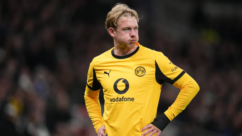 关于布兰特的下一站…多特蒙德攻击手布兰特将在今夏自由身离队。“踢球者”等德媒分析