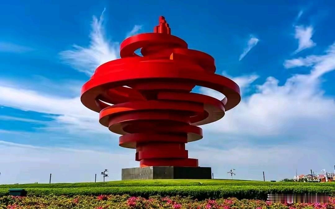 我的心下意识地紧了一下：“不会是有大事发生吧？”但随即转念一想，今天好像是11月