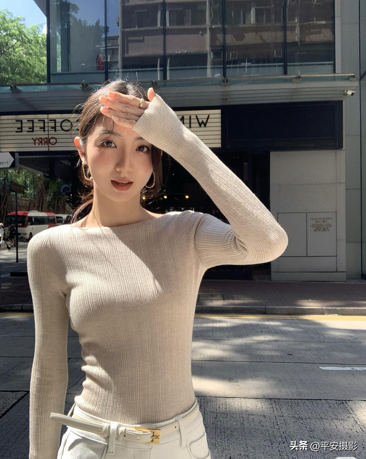 街道冷清 阳光明媚