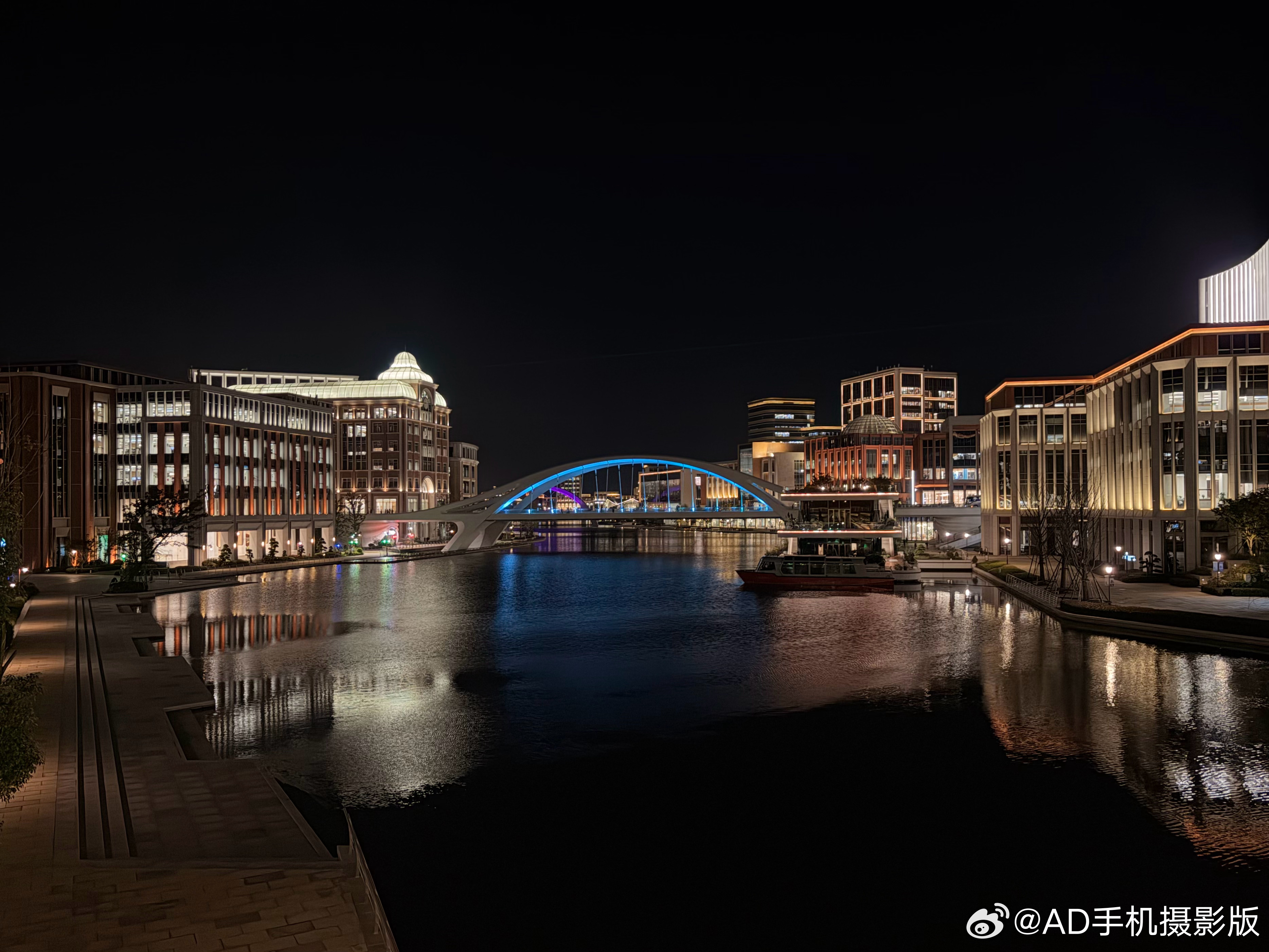 夜游华为练秋湖研发基地～多的不能说，影像方面该提的都提了，其实骂的挺难听的[捂嘴