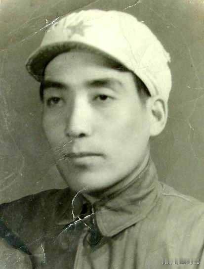 1927年叶挺心软放走一个团长，20年后他用30万大军把粟裕堵死在山东，逼出解放