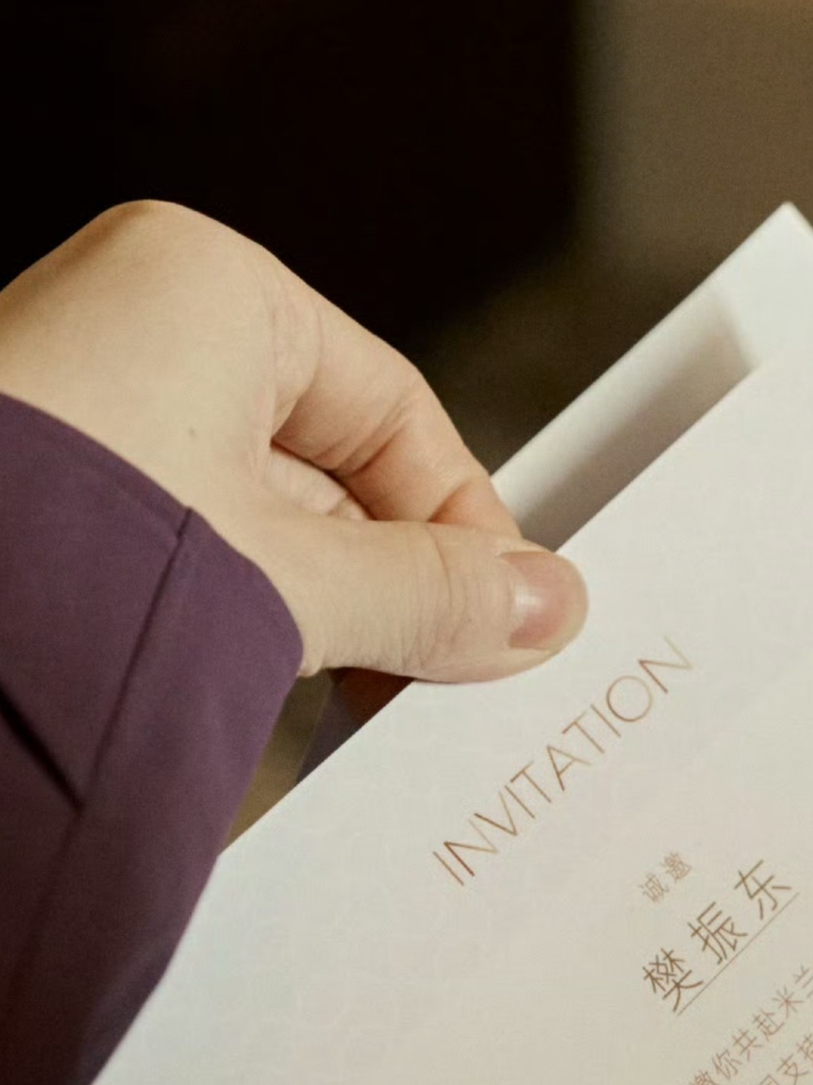 指甲盖的小月牙好长好圆好健康的宝宝 