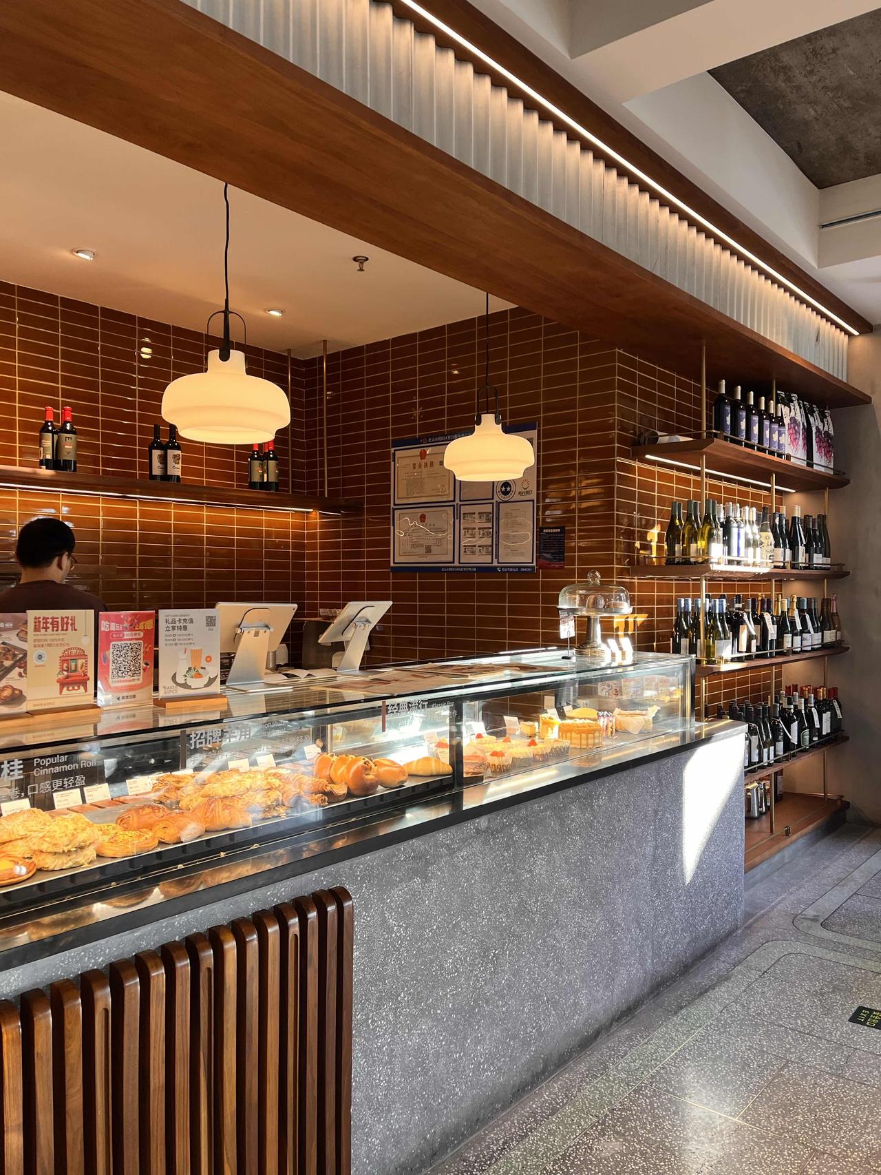 人脑工程概念核心：

中军（核心支柱，板块稳定器，带节奏）

• 科大讯飞(00