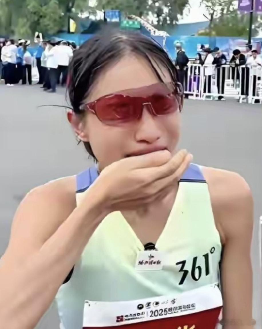 最快女护士已影响科室正常排班支持你的爱好，但不能影响其他人。如果你不想干了可以辞