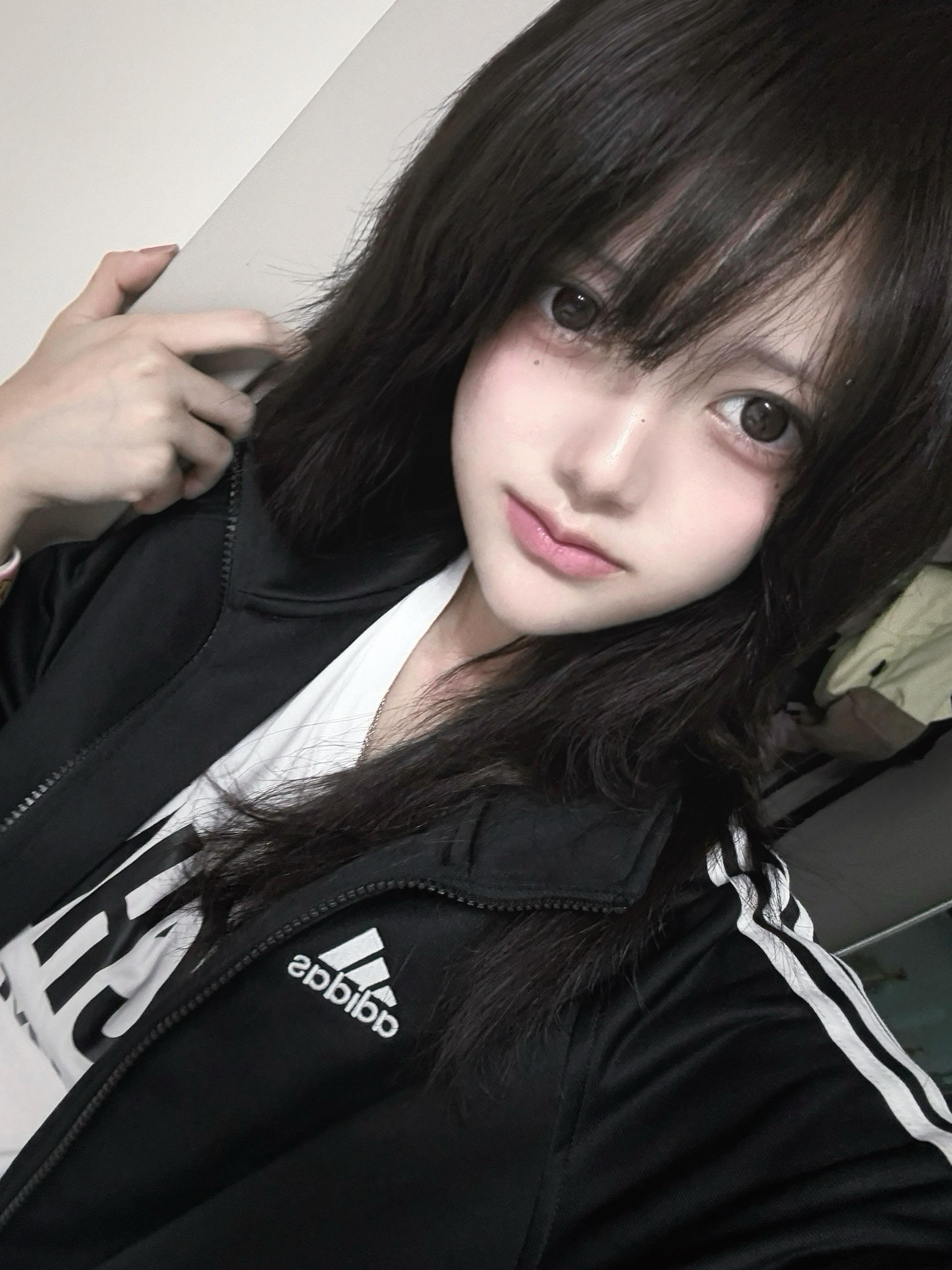 有人想我吗。好想下大学