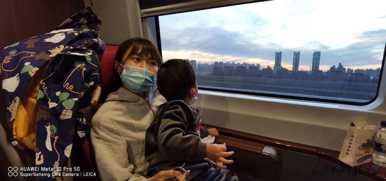 【原创】[行•拍中国-2023-25][北京•河北•秦皇岛北戴河·高铁]五一节黄