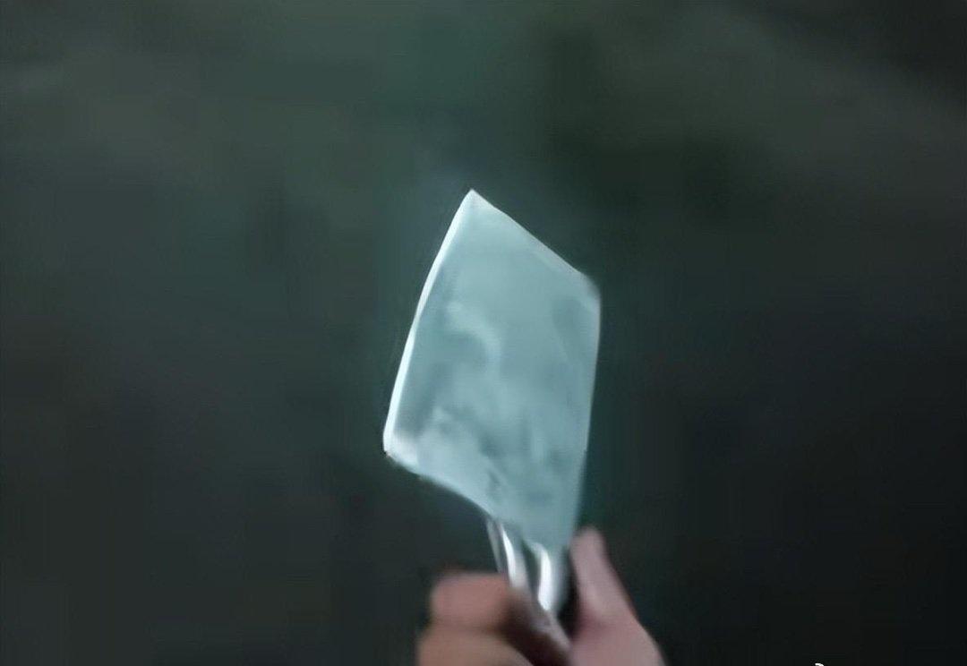 《4人酒后想“劲爆”出片，持两把菜刀在派出所门口拍视频，并挑衅公安机关，警方：菜