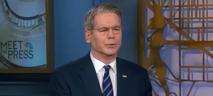 1月18日，美国财政部长贝森特在接受记者专访时称：“美国是世界上最炙手可热和强大