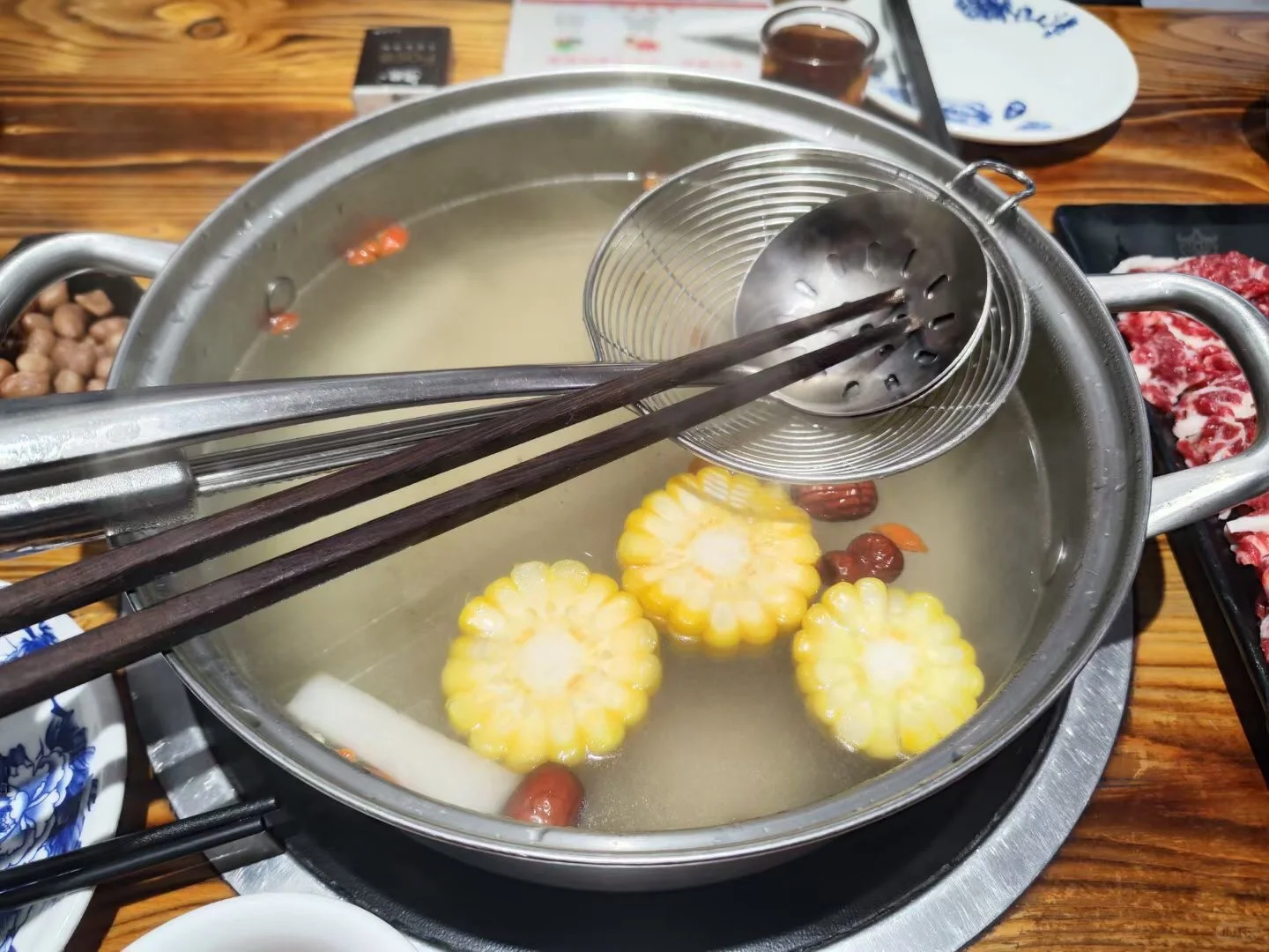 简简单单吃个火锅吧开心的一天