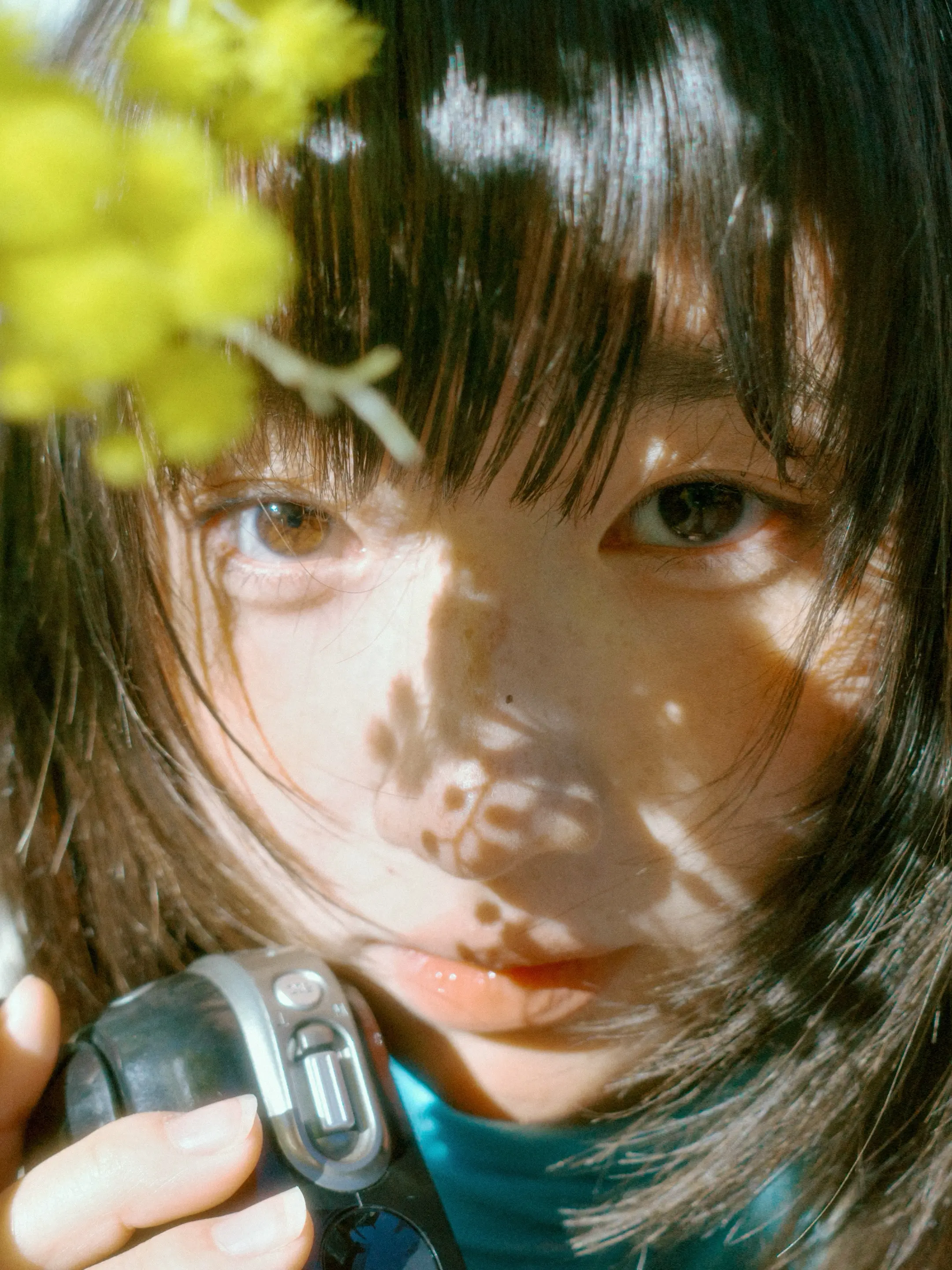 她的眼 春水一汪