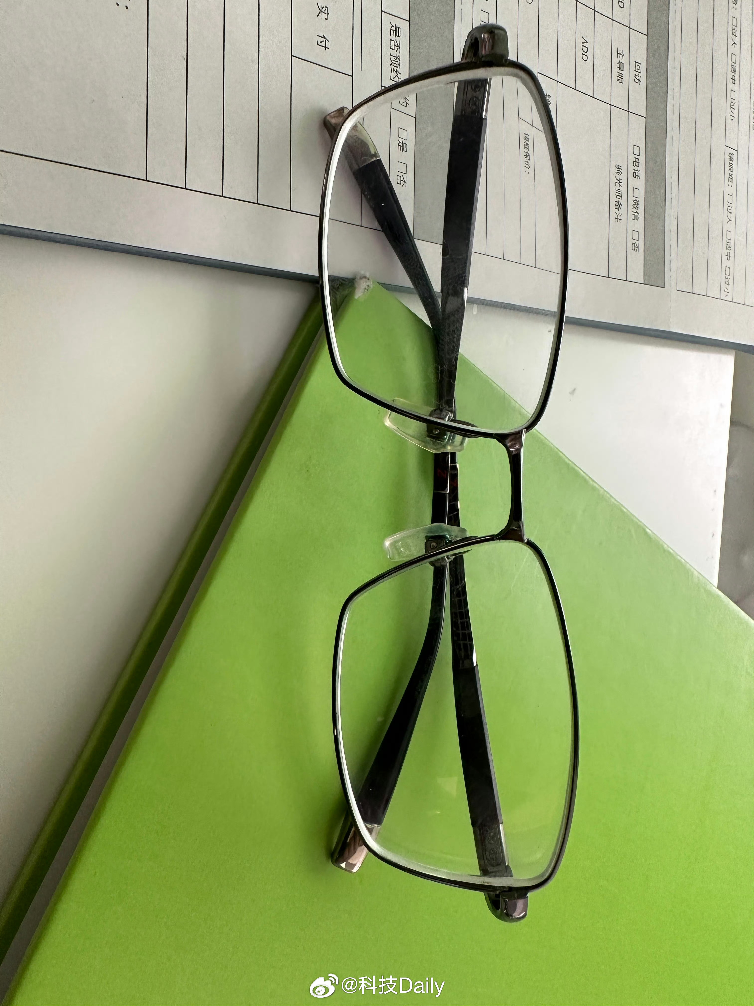 眼镜镜片标价799元进价仅15元这太暴利了，之前我配眼镜的时候都会随手在网上搜一