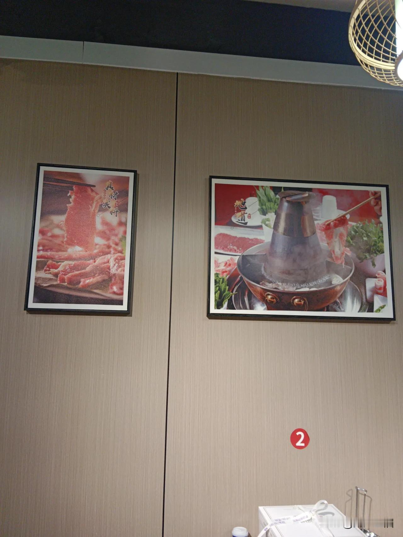 这辈子找谁不找谁，幸福不幸福，我觉得命运已经给我们安排好了，怎么挣扎都没用，你们