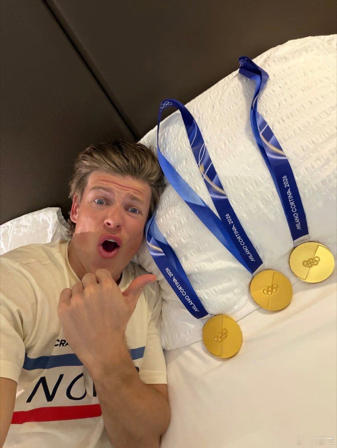 挪威的约翰内斯一觉醒来……冬奥会