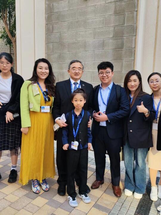 🇺🇳你们都在玩梗，我们走在更远的路上