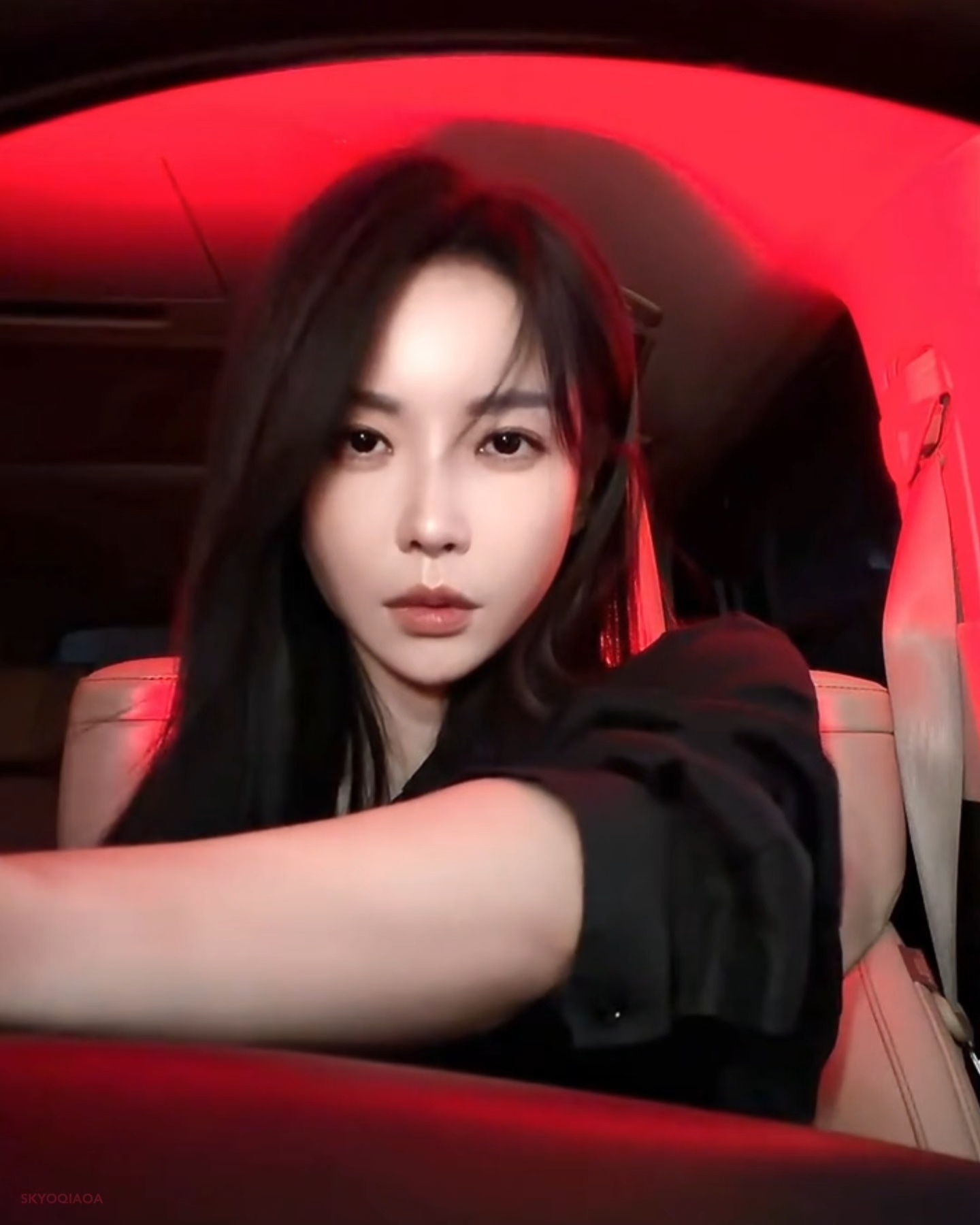 这个黑衬衫洋娃娃到底要going我几次🥵😇going人的事于文文都做了 ​​