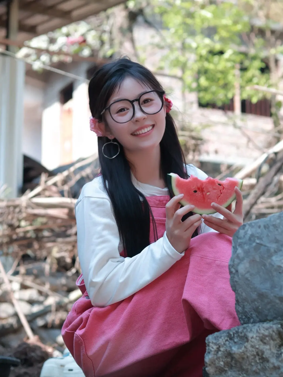 夏天和西瓜🍉最配。但是春天也不错