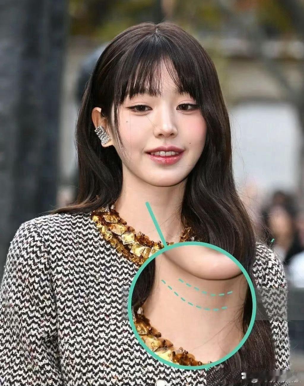 张元英的近期照片里，可以看到她的脖子上皱纹很明显 ​​​