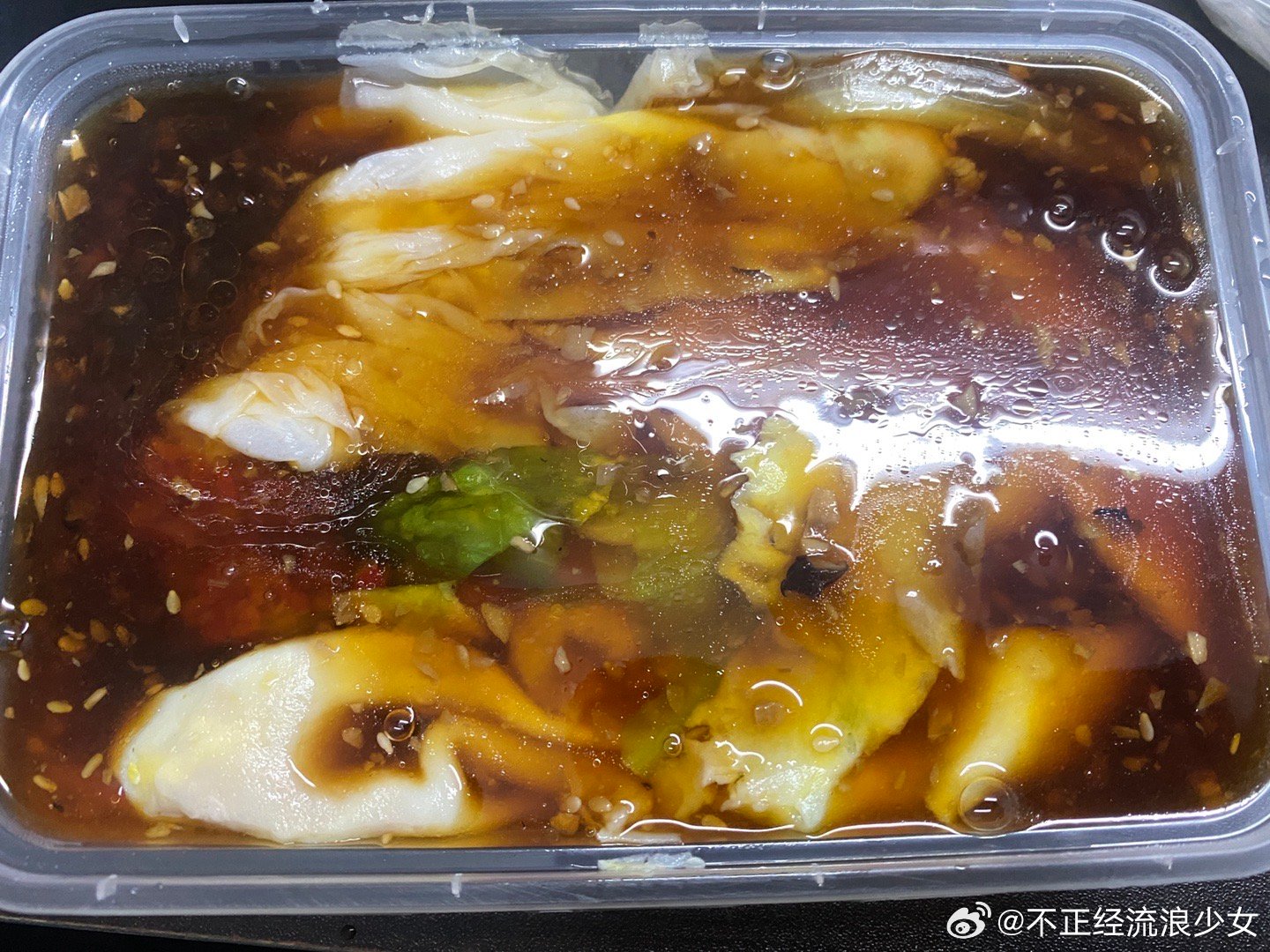 广东终于降温了，开心到爬起来去买了肠粉，12月才有入冬的感觉[可爱][可爱][可