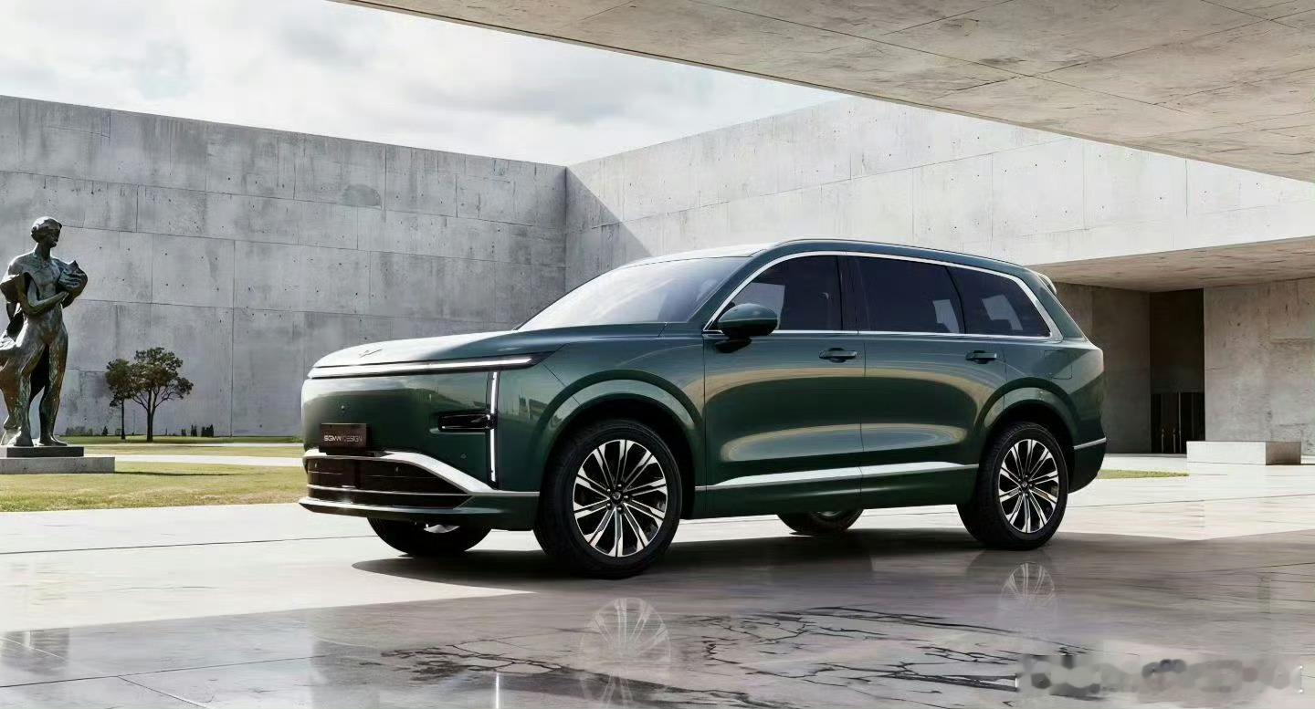 胖哥汽车频道 上汽通用五菱推星光L官图发布。新车采用“凌空美学”设计风格，星环式