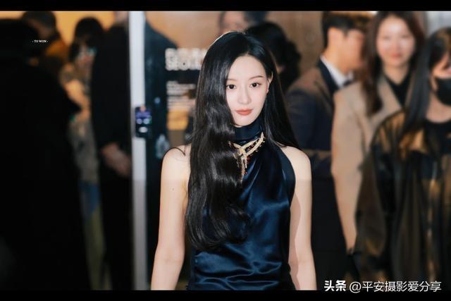 中式服装设计  黑色旗袍摄影分享你的穿搭 以真心换真心，真的可以换到真心吗